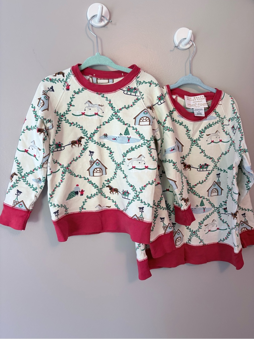 Holiday sweatshirt bundle tbbc siblings 🐴